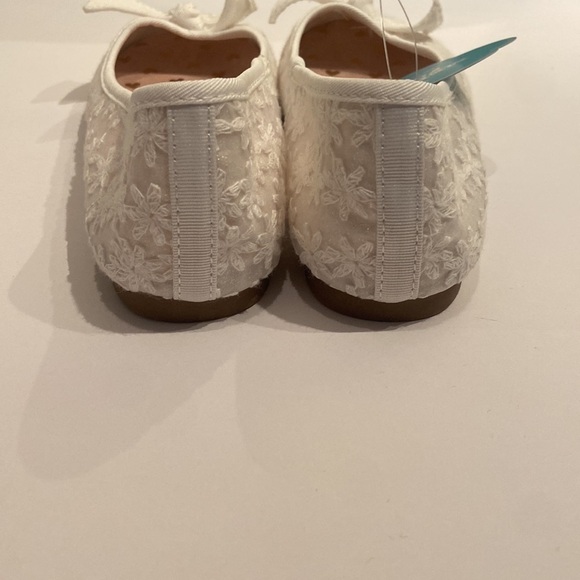 White sparkly toddler girls size 13 dress shoes nwt bow flowers - Picture 5 of 12